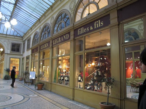 パリのアーケイド