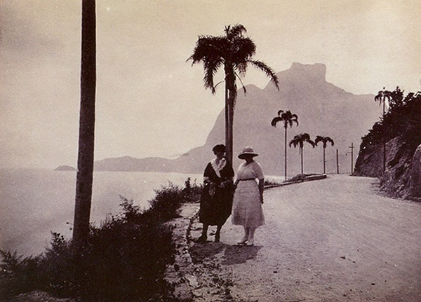 [mamaeolhaapedradagavea_thumb1[4].jpg]