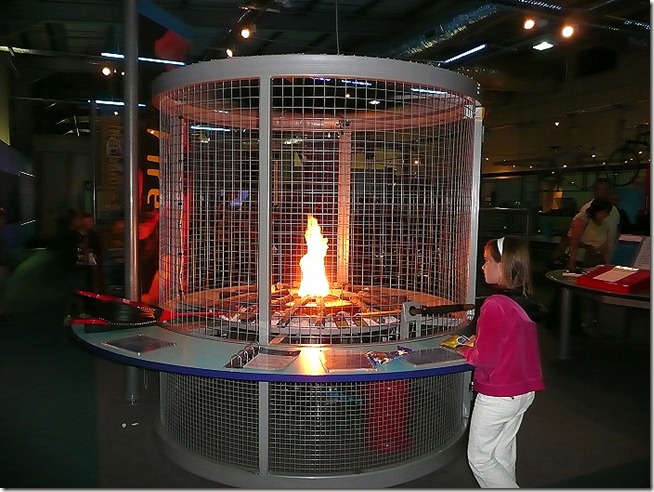 Snibston, пионерский костер