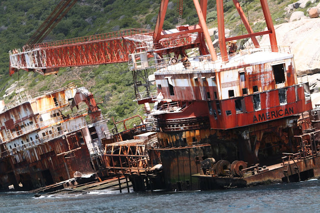 barcos abandonados