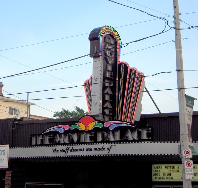 Sean Ward Wants to see a movie here