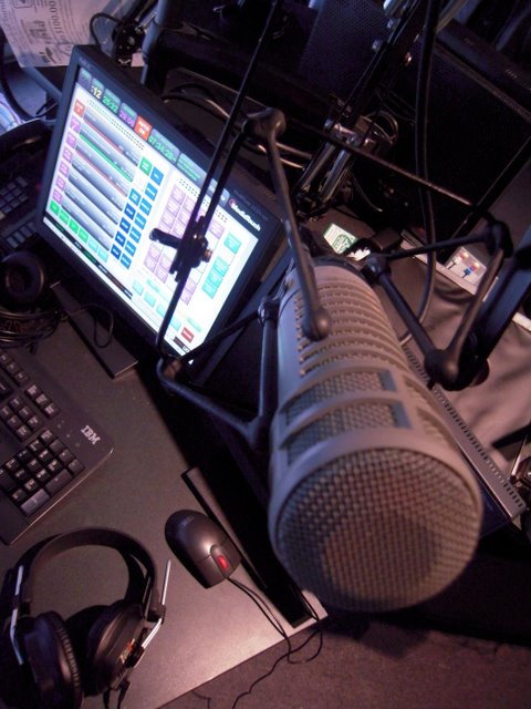 Sean Goes on 91.5 the Beat