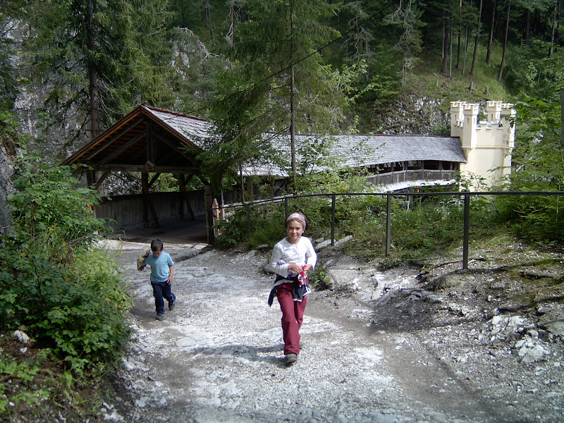 Foto van Stans - Wolfklamm - Monasterio Sankt Georgenberg Foto van Stans - Wolfklamm - Monasterio Sankt Georgenberg