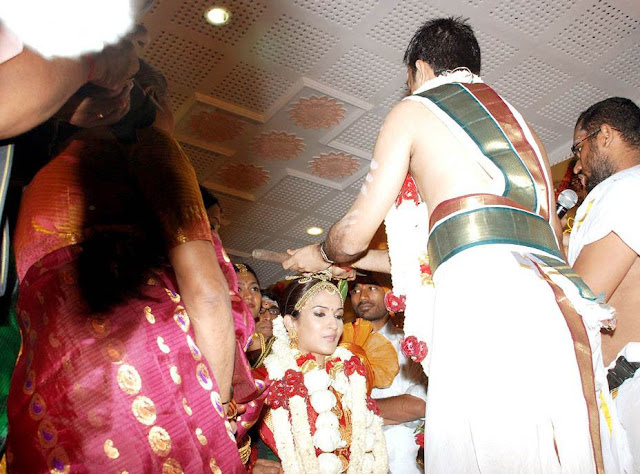 CLICK THE ABOVE ARROW TO ZOOM THE IMAGE