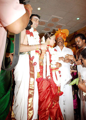 CLICK THE ABOVE ARROW TO ZOOM THE IMAGE