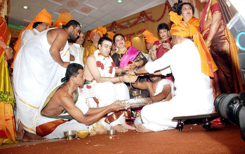 CLICK THE ABOVE ARROW TO ZOOM THE IMAGE