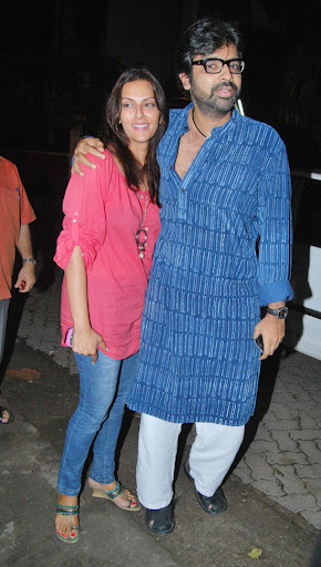 CLICK THE ABOVE ARROW TO ZOOM THE IMAGE