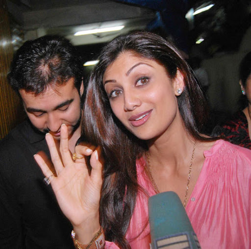 CLICK THE ABOVE ARROW TO ZOOM THE IMAGE