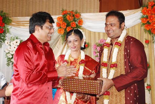 CLICK THE ABOVE ARROW TO ZOOM THE IMAGE