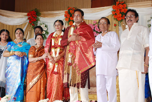 CLICK THE ABOVE ARROW TO ZOOM THE IMAGE