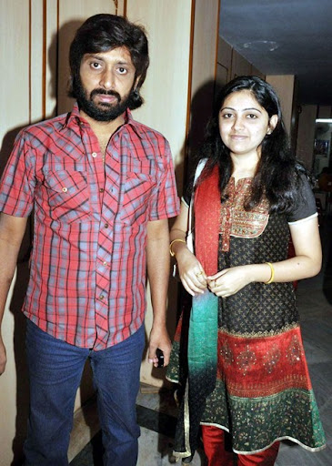 CLICK THE ABOVE ARROW TO  ZOOM THE IMAGE