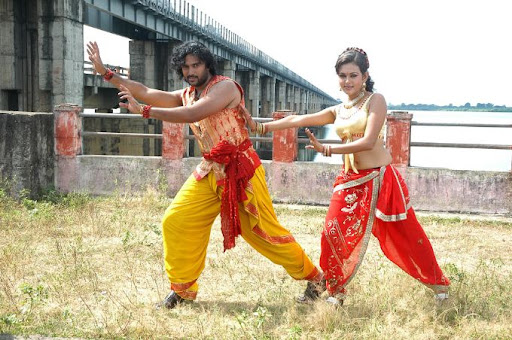 CLICK THE ABOVE ARROW TO  ZOOM THE IMAGE