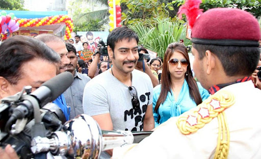 CLICK THE ABOVE ARROW TO  ZOOM THE IMAGE