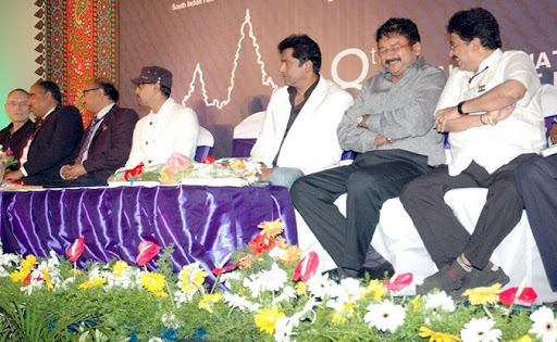 CLICK THE ABOVE ARROW TO  ZOOM THE IMAGE