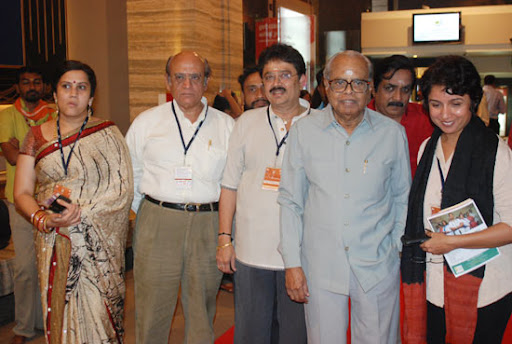 CLICK THE ABOVE ARROW TO  ZOOM THE IMAGE