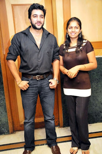 CLICK THE ABOVE ARROW TO  ZOOM THE IMAGE