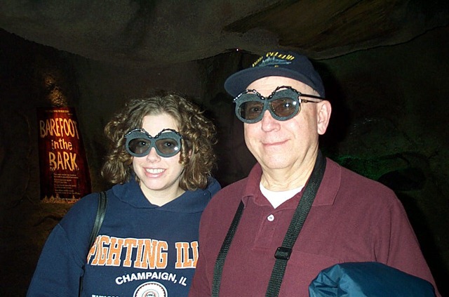 [Dcp_3723-dad and angie with bug eyes[3].jpg]