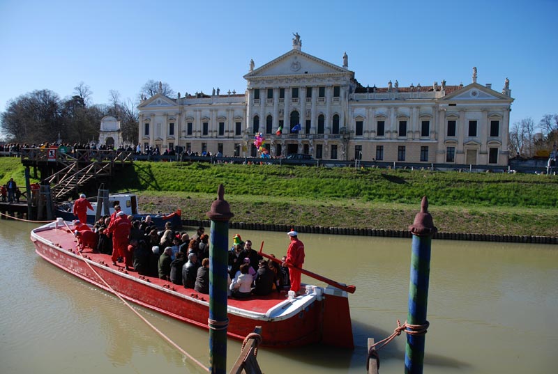 Villa_Pisani_03.jpg
