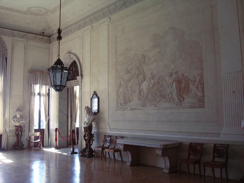 97_Ingresso_al_salone_00.jpg