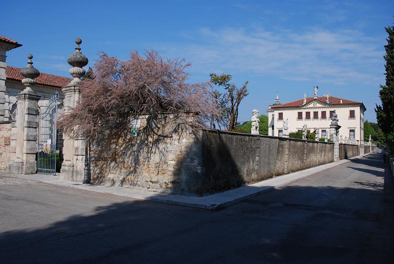 Villa_Valmarana-_03.jpg
