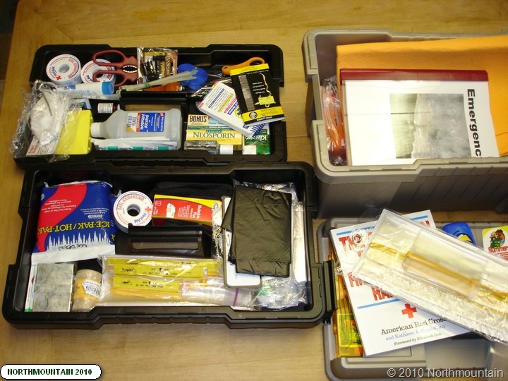 [Plano_FirstAidKit_contents_sm[14].jpg]