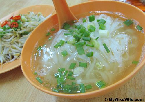 Hor Fun or Flat Noodle in plain soup Hor Fun or Flat Noodle in plain soup