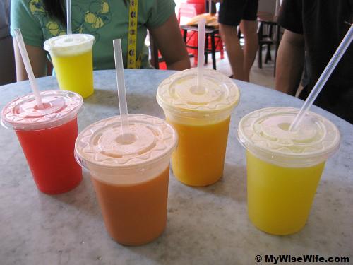 Drinks of various fruits to quench our thirst
