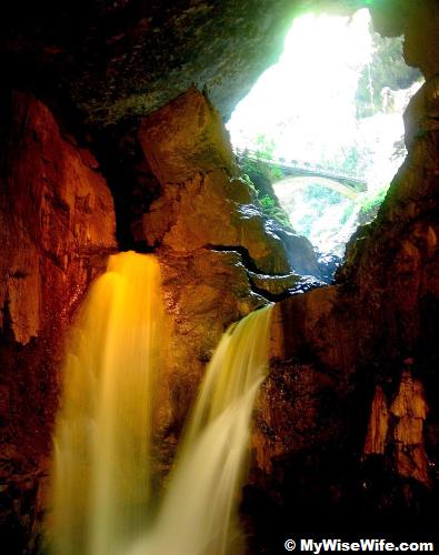 The wonderful Twin Waterfalls!