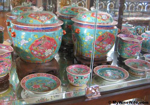 Kamcheng (Covered jars) Kamcheng (Covered jars)