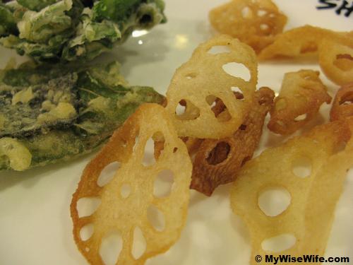 Fried lotus roots are cruchy and lovely! Fried lotus roots are cruchy and lovely!