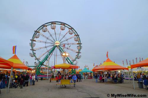 Ferris wheel - a tradition in every fun fair Ferris wheel - a tradition in every fun fair