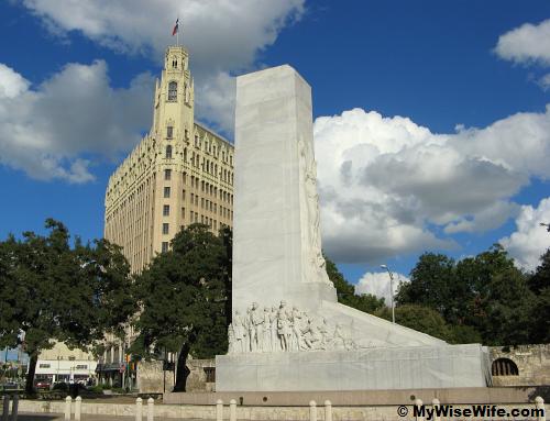 Alamo Cenotaph (right) from Alamo Plaza. Left is Emily Morgan Hotel Alamo Cenotaph (right) from Alamo Plaza. Left is Emily Morgan Hotel
