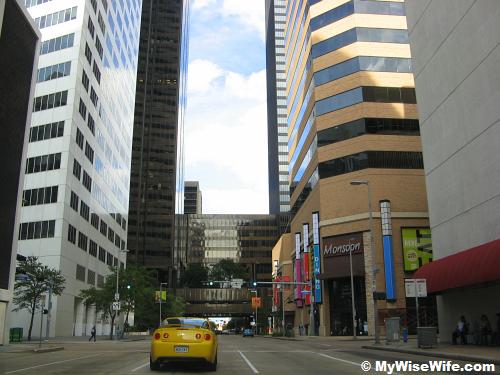 Roaming in downtown.. Roaming in downtown..