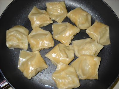 frying pot stickers