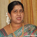 Tamil Actress Kavitha Aunty Massive Boobs – Real Show