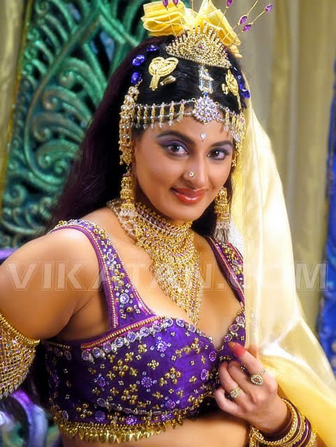 South Indian HQ glamour wallpapers@MirchiWoods.com