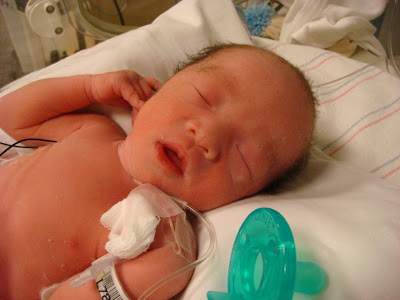 Aidan Michael Lam, 4 lbs, 5 oz, 17 3/4 in.
