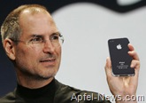 Steve Jobs holding the iPhone 4G [Photoshoped]