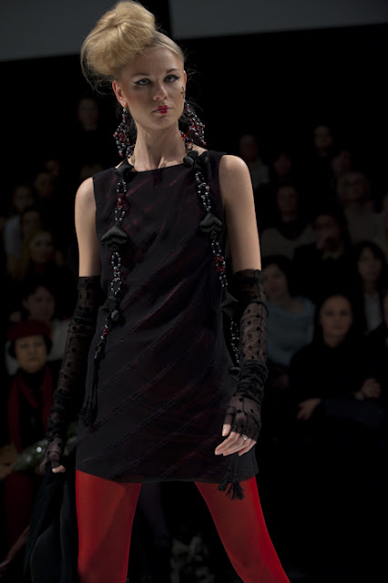Anastasiya Zaiceva, UFW, fall/winter 2010-11 Photographer Serge Chernikov