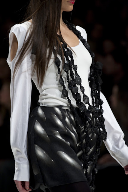 Larisa LOBANOVA, UFW, fall/winter 2010-11 Photographer Serge Chernikov