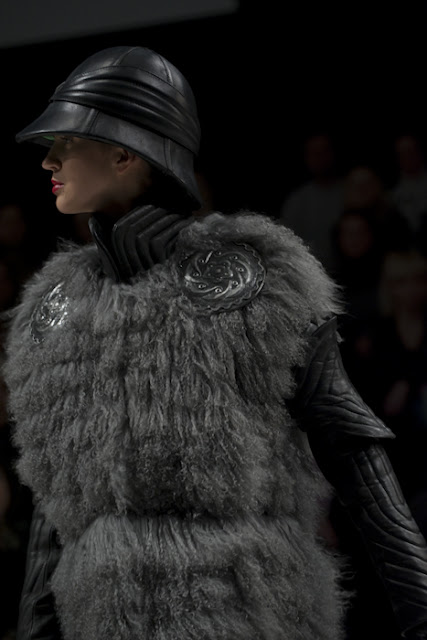 Daria Galushka, UFW, fall/winter 2010-11 Photographer Serge Chernikov