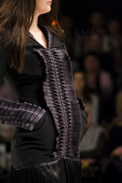 Eduard NASYROV for TM «STOLICHNY», UFW, fall/winter 2010-11 Photographer Serge Chernikov
