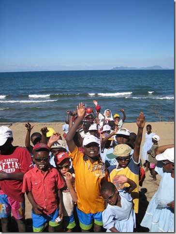 Lake Malawi & niños 072