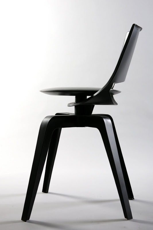 The black chair (4)