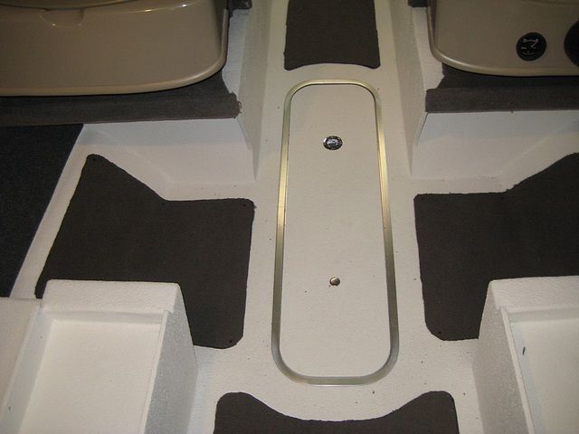 jse_08MAR09_050.jpg
