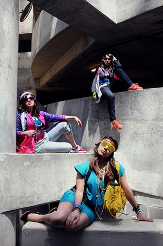 [Neon Fasion1[3].jpg]