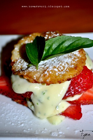 [Strawberry spinach basil mille feuill[5].jpg]