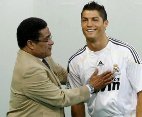 Cristiano Ronaldo com o rei Eusébio Cristiano Ronaldo com o rei Eusébio