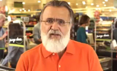 António Melo de Sousa e Silva afinal é o Pai Natal!