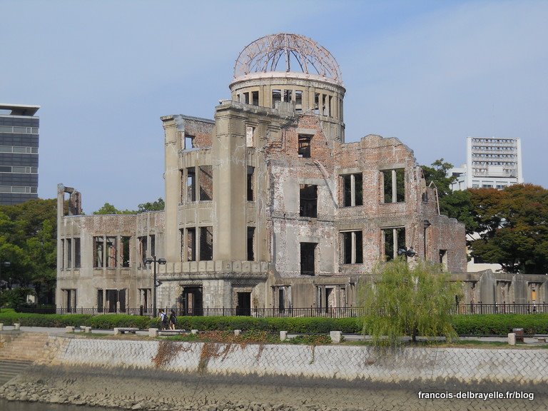 Le dôme de la bombe à Hiroshima Le dôme de la bombe à Hiroshima